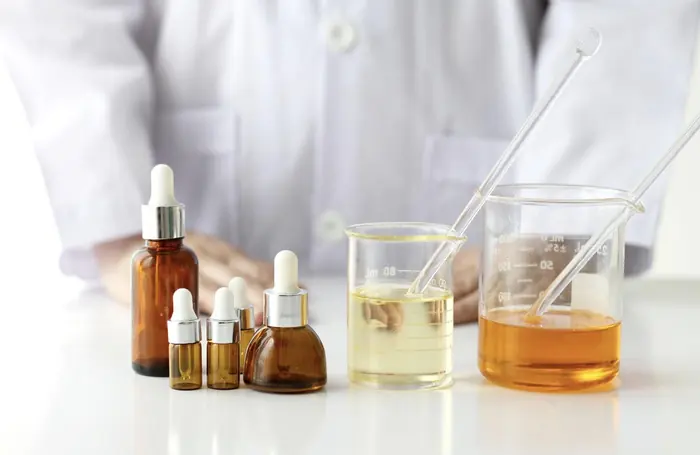 Stock, customized and fully custom skincare formula comparison